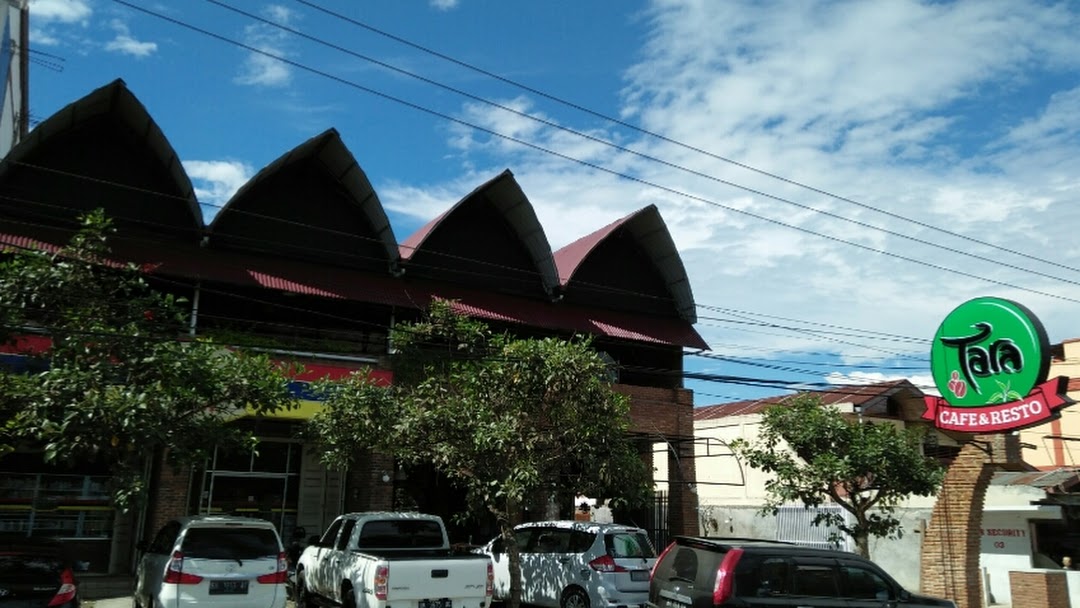 1. Tara Pool &amp; Cafe, 2. Kinyam Cafe, 3. Sweet Joy Cafe, 4. Sobat Cafe &amp; Resto, 5. Tansu Om Chenk, 6. Gallery 51 Cafe