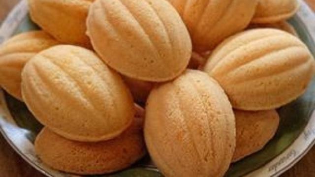1.Sego Cawuk, 2.Rujak Soto, 3.Bagiak, 4.Pindang Koyong, 5.Pecel  Pitik, 6.Sumping, 7.Sego Bungkus, 8.Kelemben, 9.Ladrang Sabrang , 10.Ayam Pedes