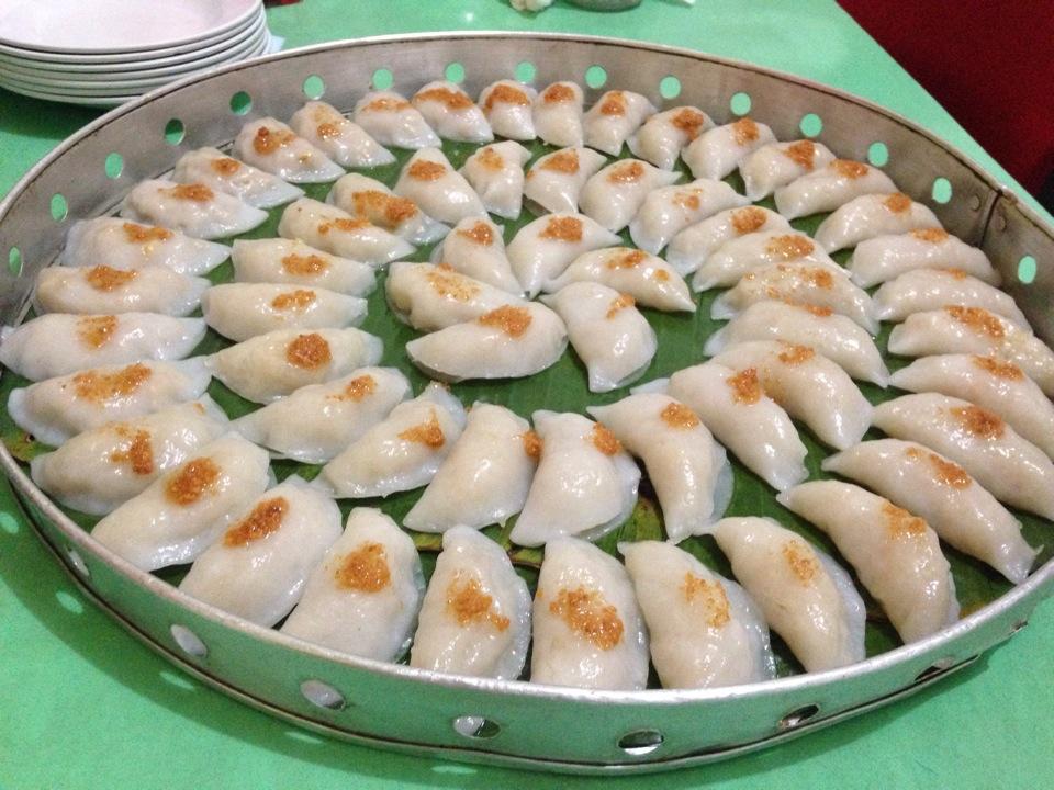 1. Bingke, 2. Snek Meruku, 3. Chai Kue, 4. Juhi Bakar, 5. Cokelat Lidah Buaya, 6. Lempok Durian, 7. Pisang Srikaya, 8. Cokelat Wijen, 9. Kerupuk Amplang, 10. Kacang Piinatsu, 11. Brownies Durian, 12. Manisan Kandis Salju