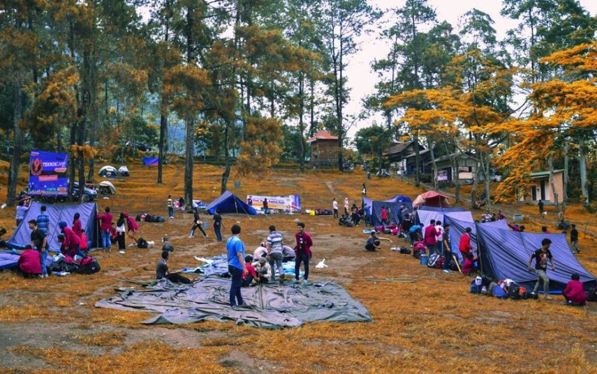 1. Alun-Alun Mojokerto, 2. Nasi Goreng Yakuza, 3. White Modjo Kitchen &amp; Coffee, 4. Bukit Watu Jengger, 5. Bumi Perkemahan Dlundung Trawas, 6. Puncak Gn. Penanggungan