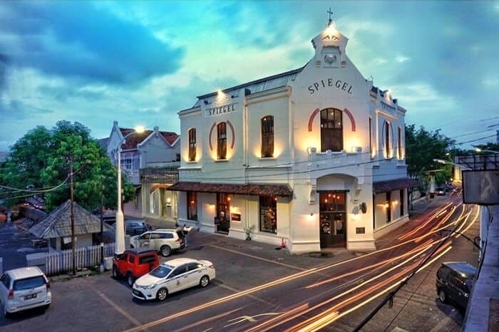 1. Taman Tabanas, 2. Lawang Sewu, 3. Kota Tua, 4. Kawasan Simpang Lima, 5. Pecinan Semarang, 6. Dusun Semilir, 7. Banjir Kanal Barat, 8. Masjid Agung Jawa Tengah, 9. Klentheng Sam Poo Kong, 10. Eling Bening 