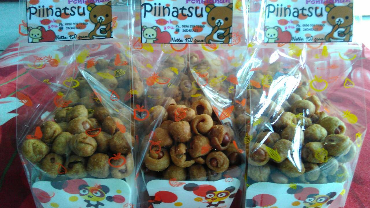 1. Bingke, 2. Snek Meruku, 3. Chai Kue, 4. Juhi Bakar, 5. Cokelat Lidah Buaya, 6. Lempok Durian, 7. Pisang Srikaya, 8. Cokelat Wijen, 9. Kerupuk Amplang, 10. Kacang Piinatsu, 11. Brownies Durian, 12. Manisan Kandis Salju