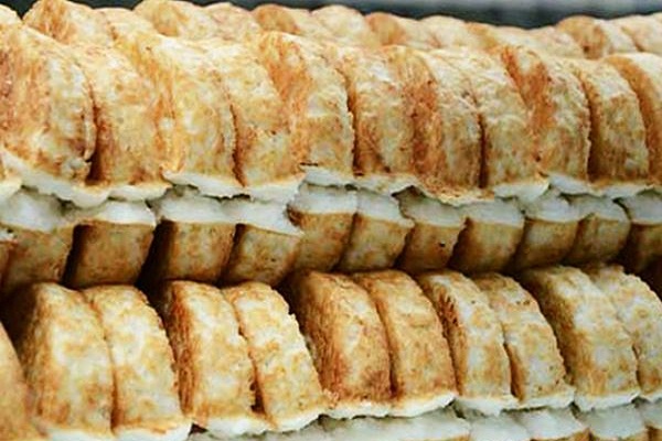 1. Sale Pisang, 2. Kamir, 3. Rengginang, 4. Telur Lurik, 5. Intip Mini, 6. Manco, 7. Olahan Carica, 8. Dumbeg, 9. Kue Rangin, 10. Keripik Buah