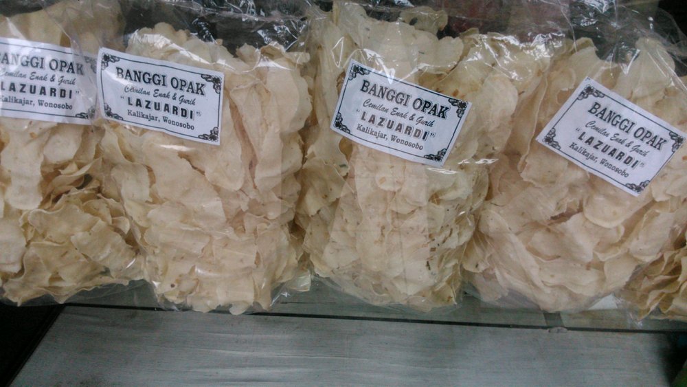 1. Kacang Dieng, 2. Purwaceng, 3. Carica, 4. Kripik Jamur, 5. Geblek dan Tempe Kemul, 6. Terong Belanda, 7. Dendeng Gepuk, 8. Opak Singkong, 9. Teh Tambi, 10. Sagon
