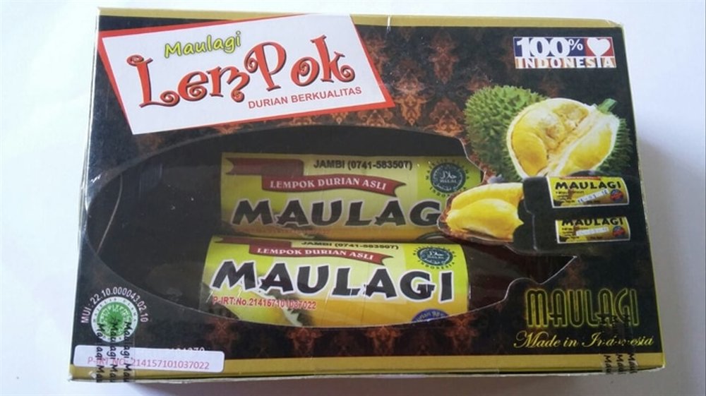 1. Dodol Nanas, 2. Duku Kumpeh, 3. Bolu Kojo, 4. Lempok Durian, 5. Tempoyak, 6. Pempek, 7. Kopi Bubuk Cap AAA, 8. Dodol Kentang, 9. Batik Jambi, 10. Kaos Khas Jambi, 11. Gelamai Perentak, 12. Kue Padamaran