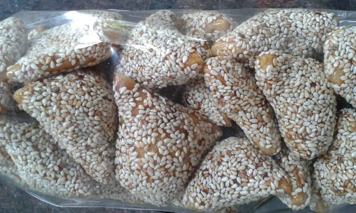 1. Sale Pisang, 2. Kamir, 3. Rengginang, 4. Telur Lurik, 5. Intip Mini, 6. Manco, 7. Olahan Carica, 8. Dumbeg, 9. Kue Rangin, 10. Keripik Buah