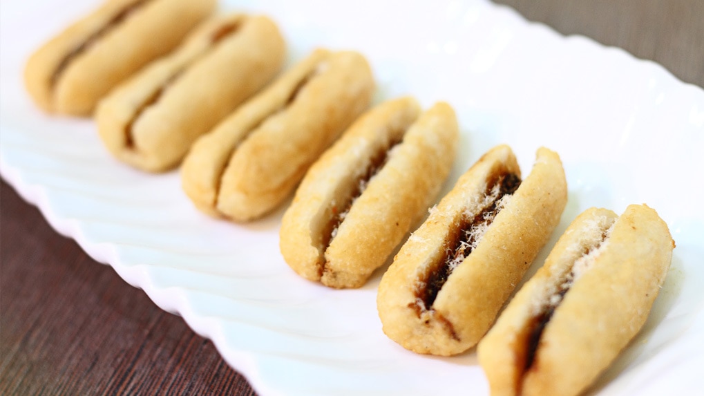 1. Dodol Nanas, 2. Duku Kumpeh, 3. Bolu Kojo, 4. Lempok Durian, 5. Tempoyak, 6. Pempek, 7. Kopi Bubuk Cap AAA, 8. Dodol Kentang, 9. Batik Jambi, 10. Kaos Khas Jambi, 11. Gelamai Perentak, 12. Kue Padamaran