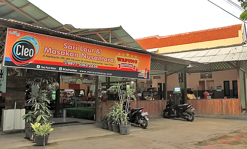 1. Marina Boom Beach, 2. Taman Blambangan, 3. Ijen Blue Fire, 4. Pantai Cacalan, 5. Warung Kepiting, 6. Kemunir Kopi