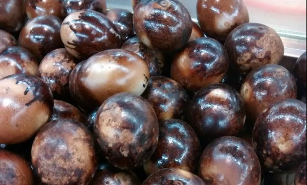 1. Sale Pisang, 2. Kamir, 3. Rengginang, 4. Telur Lurik, 5. Intip Mini, 6. Manco, 7. Olahan Carica, 8. Dumbeg, 9. Kue Rangin, 10. Keripik Buah