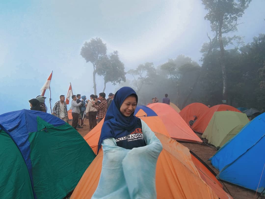 Harga Tiket Masuk, Jalan Menuju Lokasi, Fasilitas, Pesona Gunung Kencana, Sekilas Gunung Kencana