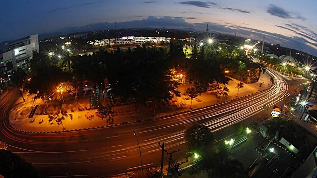 1. Teluk Love, 2. Pantai Payangan, 3. Bukit Samboja, 4. Alun Alun Kota, 5. Sevendream City, 6. Pantai Papuma