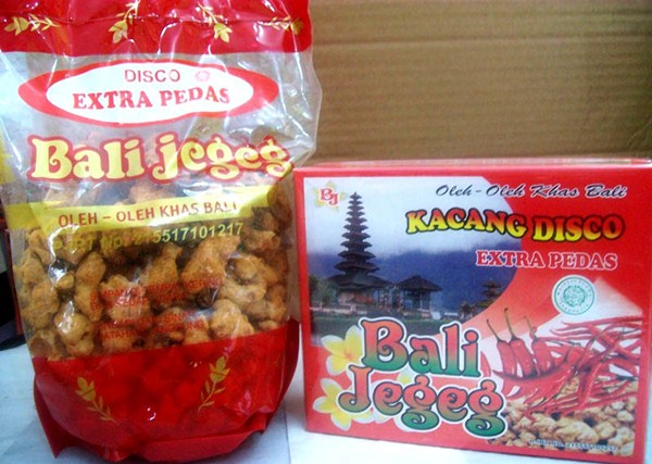 1. Kaos Joger, 2. Pie Susu, 3. Kacang Disco, 4. Pia Legong, 5. Baju Bali, 6. Manik-Manik, 7. Gelang, 8. Kacang Matahari, 9. Baju Barong, 10. Dodol Singaraja, 11. Salak, 12. Tas Rotan Bulat