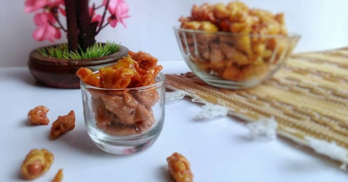 1. Baklave, 2. Bosang, 3. Bannang Bannang, 4. Baruasa, 5. Kerupuk Pisang Ijo, 6. Dangke’, 7. Kerupuk Jintan, 8. Kacang Sembunyi, 9. Deppa Tori, 10. Otak-Otak Ikan Tenggiri, 11. Bolu Cukke, 12. Baju Kaos