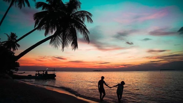 1. Pantai Kartini, 2. Pantai Teluk Awur, 3. Benteng Portugis, 4. Pulau Mandalika, 5. Bukit Bejagan Duplak Tempur, 6. Karimun Jawa