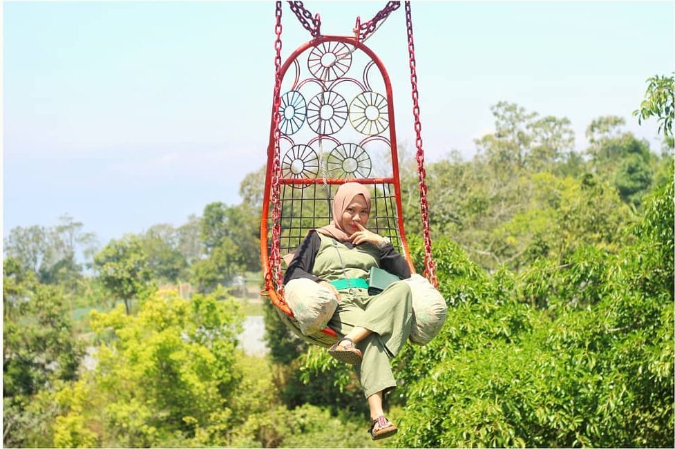 Harga Tiket Masuk, Jalan Menuju Lokasi, Fasilitas, Spot Foto Instagramable, Pesona Curug Landung