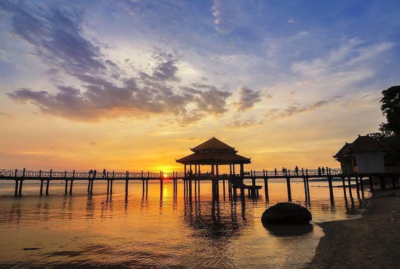 Wisata malam jepara, 1. Pantai Kartini, 2. Pantai Teluk Awur, 3. Benteng Portugis, 4. Pulau Mandalika, 5. Bukit Bejagan Duplak Tempur, 6. Karimun Jawa