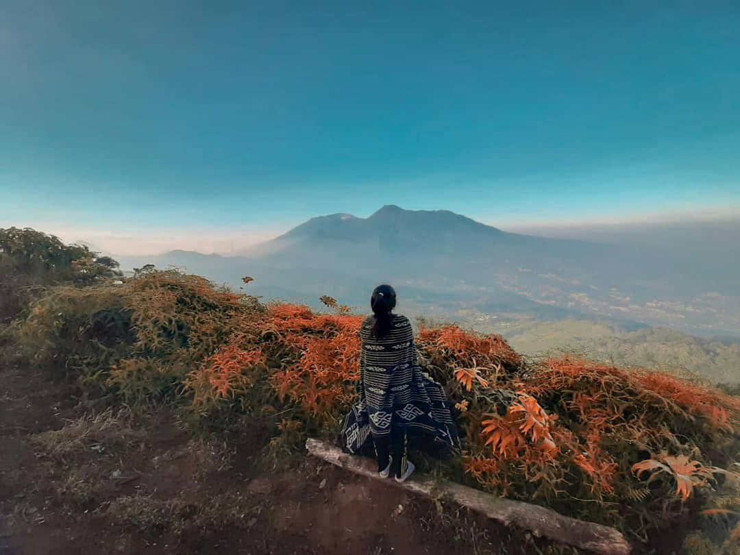 Harga Tiket Masuk, Jalan Menuju Lokasi, Fasilitas, Pesona Gunung Kencana, Sekilas Gunung Kencana