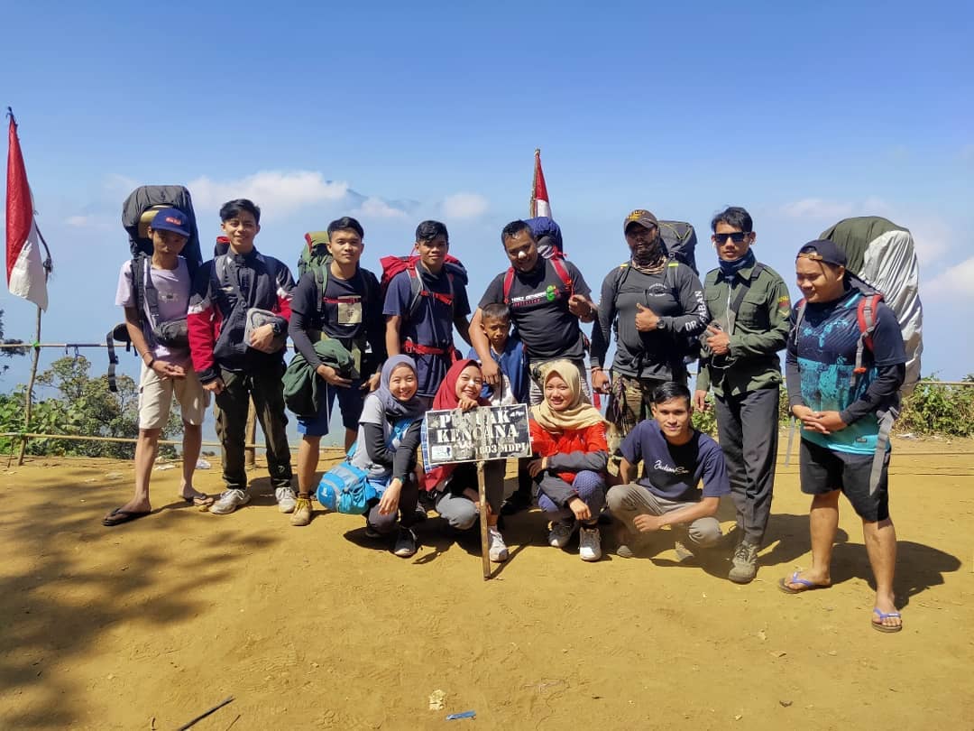 Harga Tiket Masuk, Jalan Menuju Lokasi, Fasilitas, Pesona Gunung Kencana, Sekilas Gunung Kencana