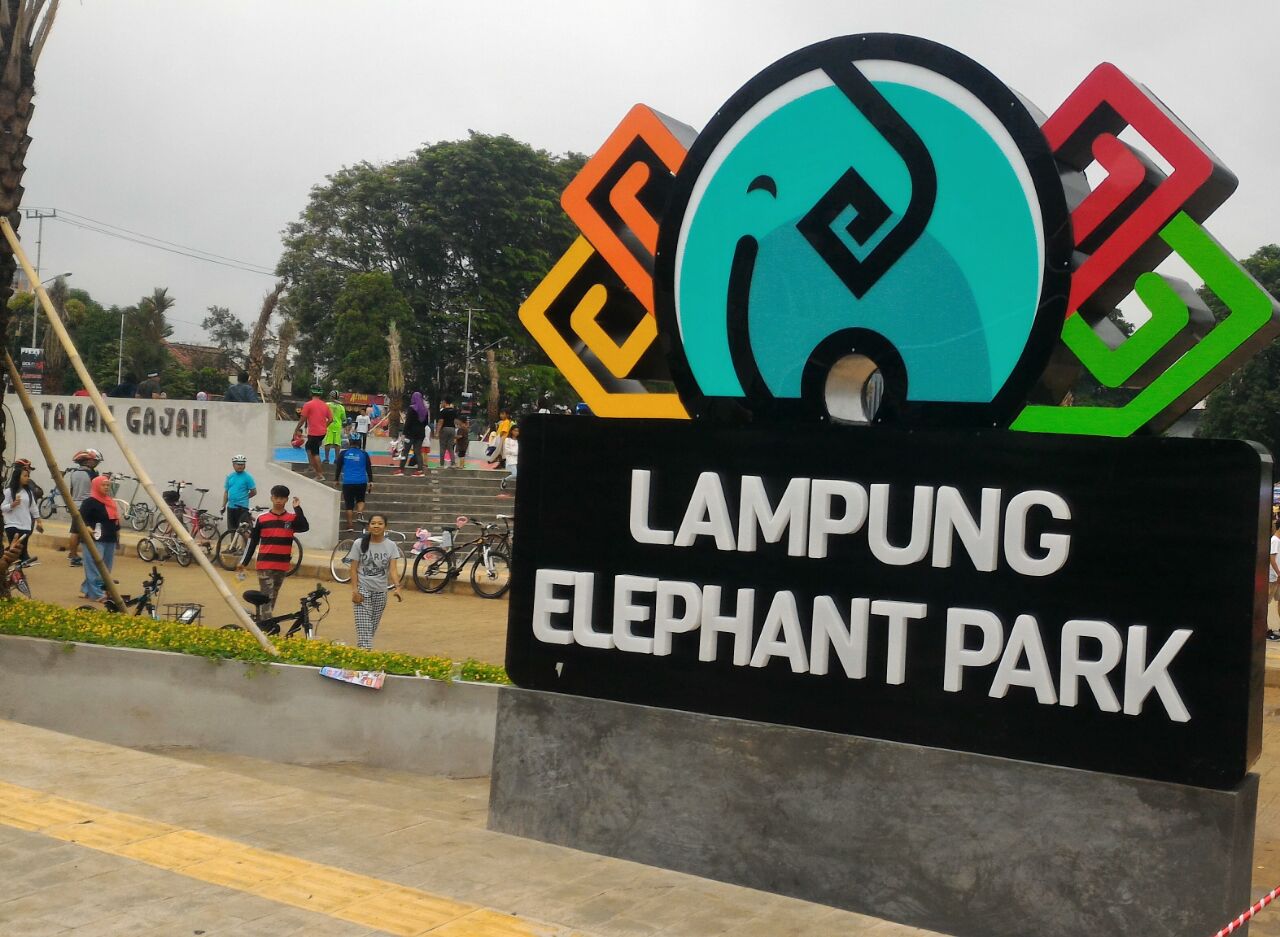 1. Taman Teropong Bukit Sindy, 2. Puncak Mas, 3. Lampung Walk, 4. Lampung Elephant Park, 5. Pantai Gigi Hiu, 6. Trans Studio Lampung 