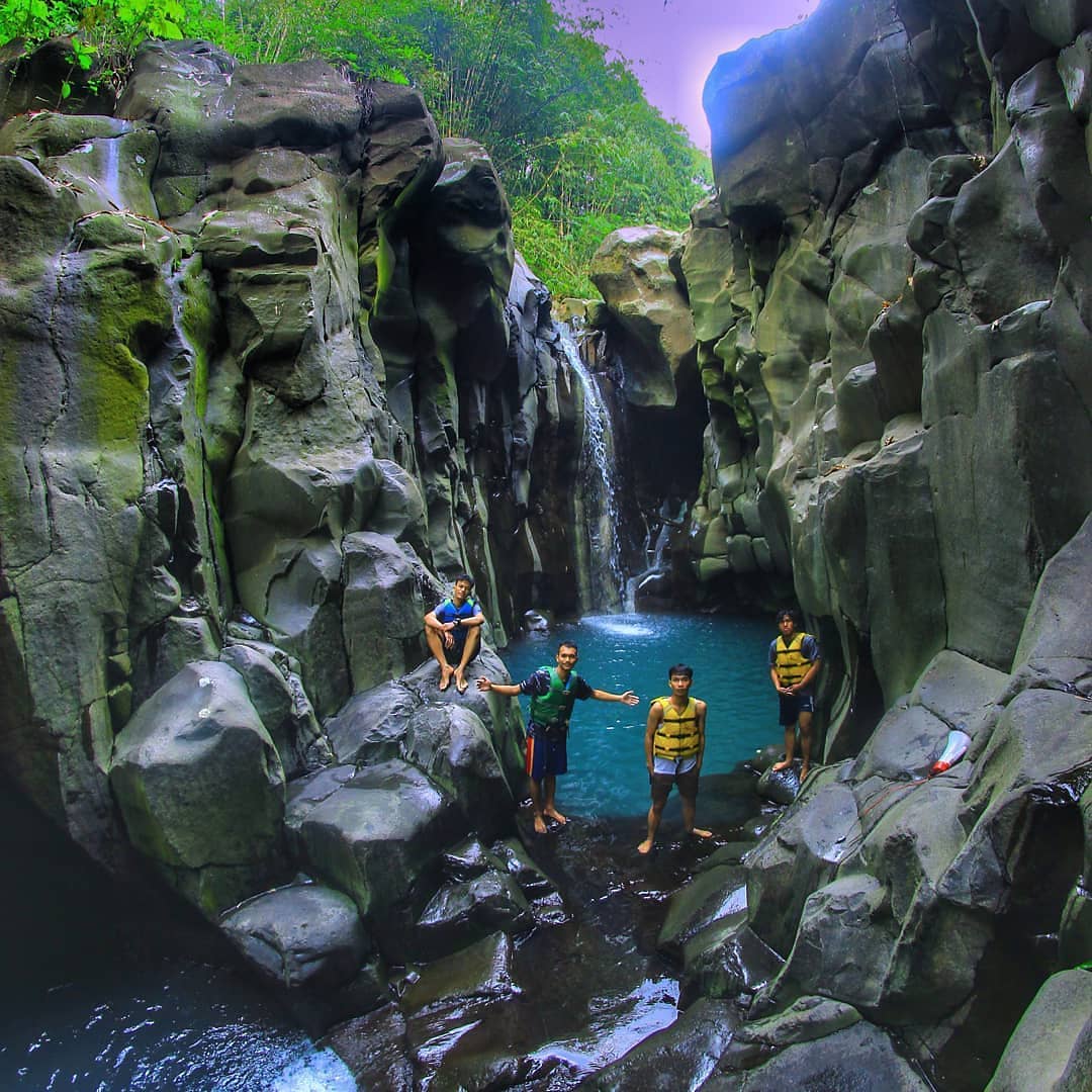 Harga Tiket Masuk, Jalan Menuju Lokasi, Fasilitas, Pesona Curug Cikuluwung, Alasan Harus Kesini