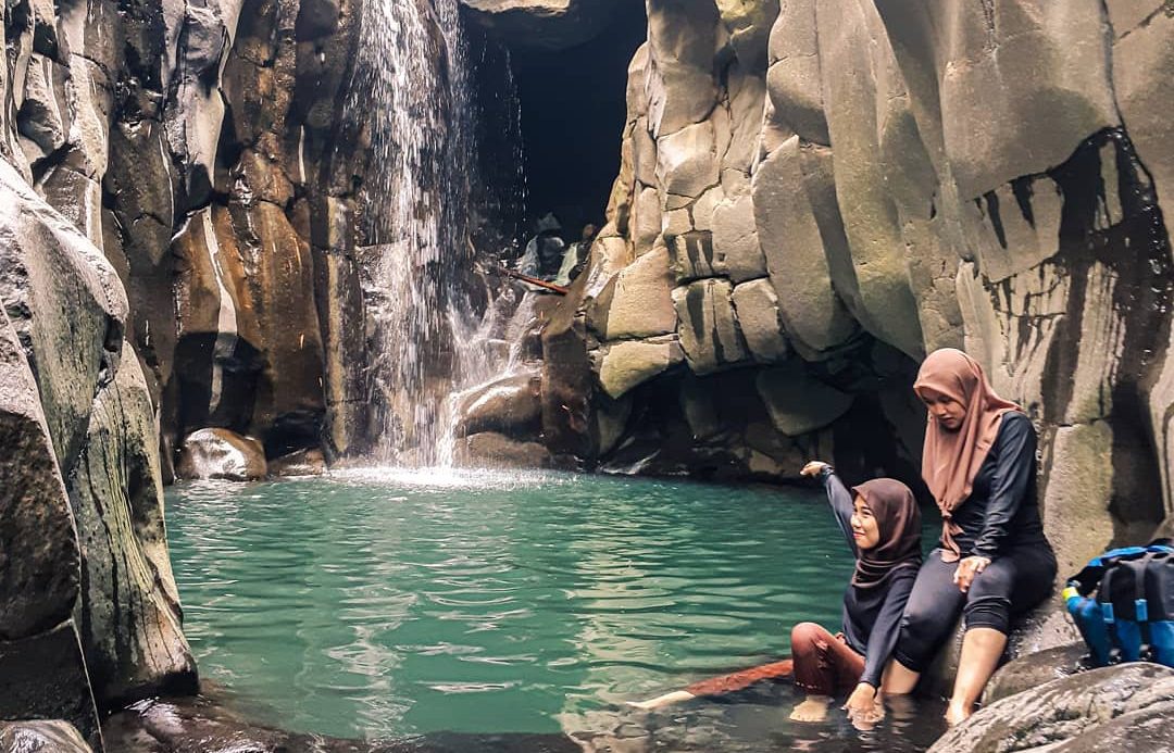 Harga Tiket Masuk, Jalan Menuju Lokasi, Fasilitas, Pesona Curug Cikuluwung, Alasan Harus Kesini