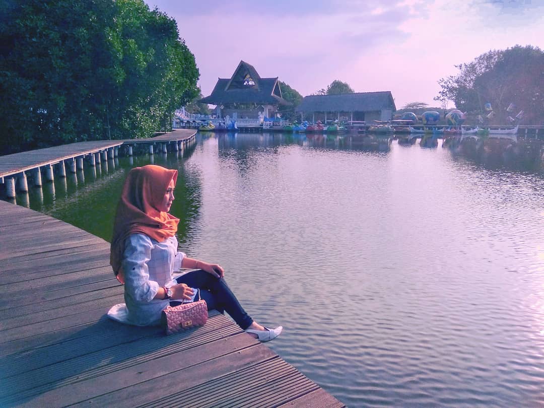 Daftar Harga Menu, Daftar Harga Minuman, Jalan Menuju Lokasi, Fasilitas, Daya Tarik Kampung Laut