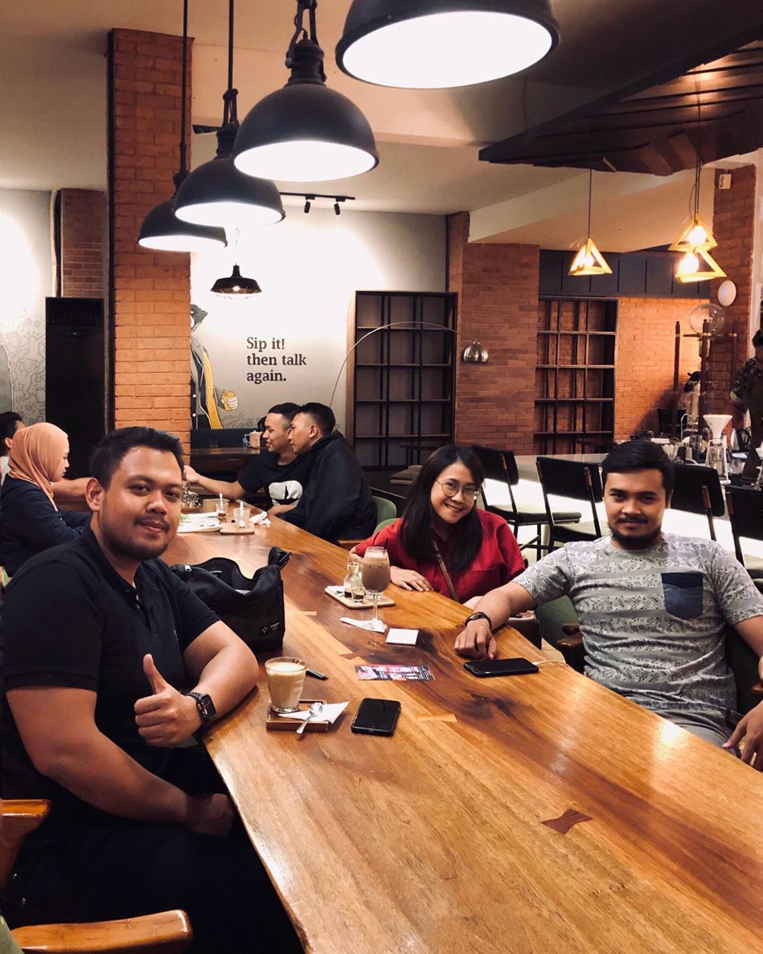 Daftar Harga Menu, Daftar Minuman, Jalan Menuju Lokasi, Fasilitas , Review Antarakata 