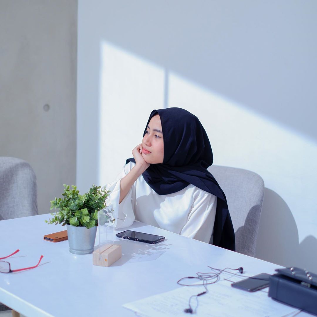 Daftar Harga Menu, Daftar Harga Minuman, Jalan Menuju Lokasi, Fasilitas, Review Ohana Cafe