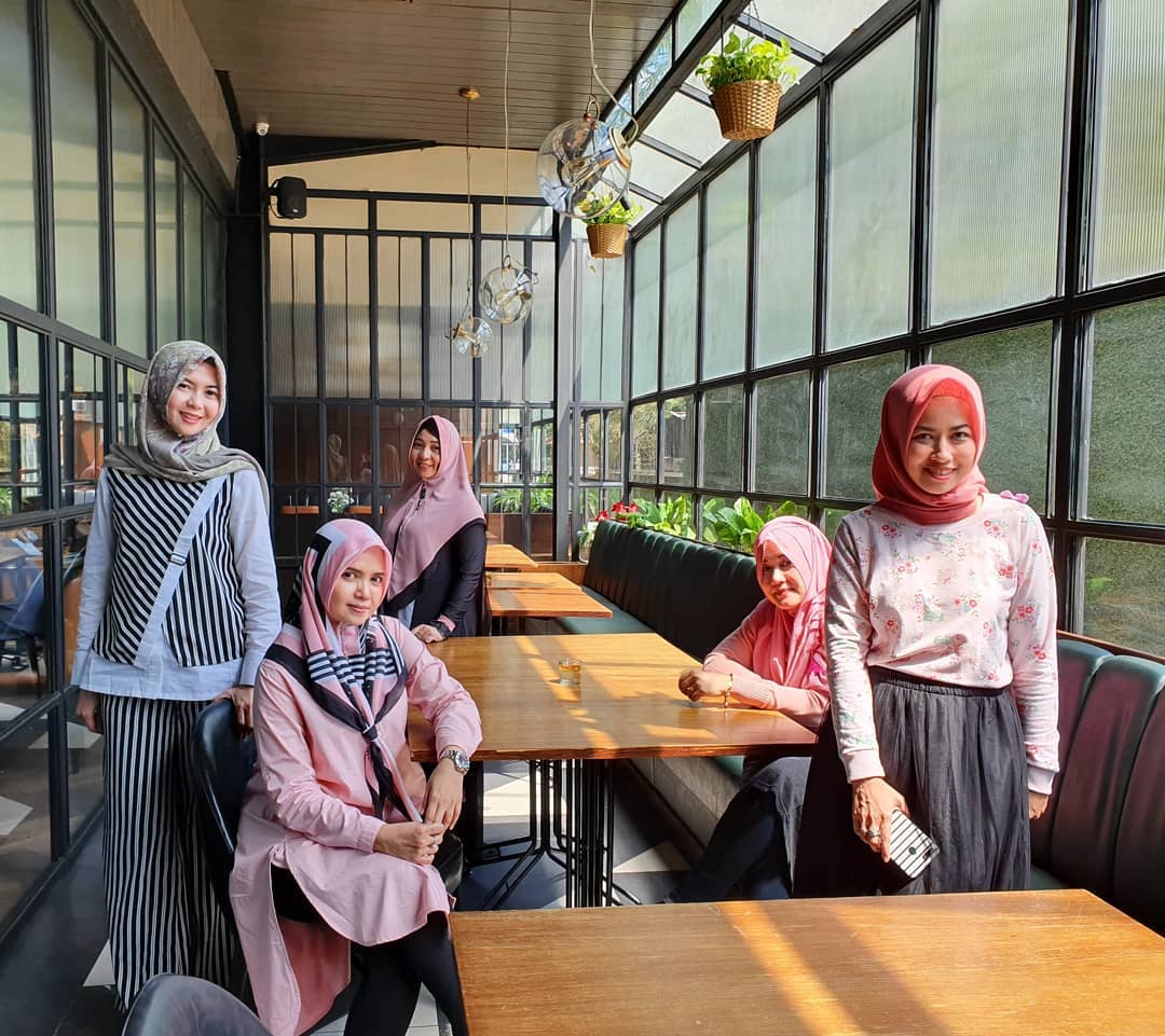 Daftar Harga Menu, Daftar Harga Minuman, Jalan Menuju Lokasi, Fasilitas, Keistimewaan Bowery