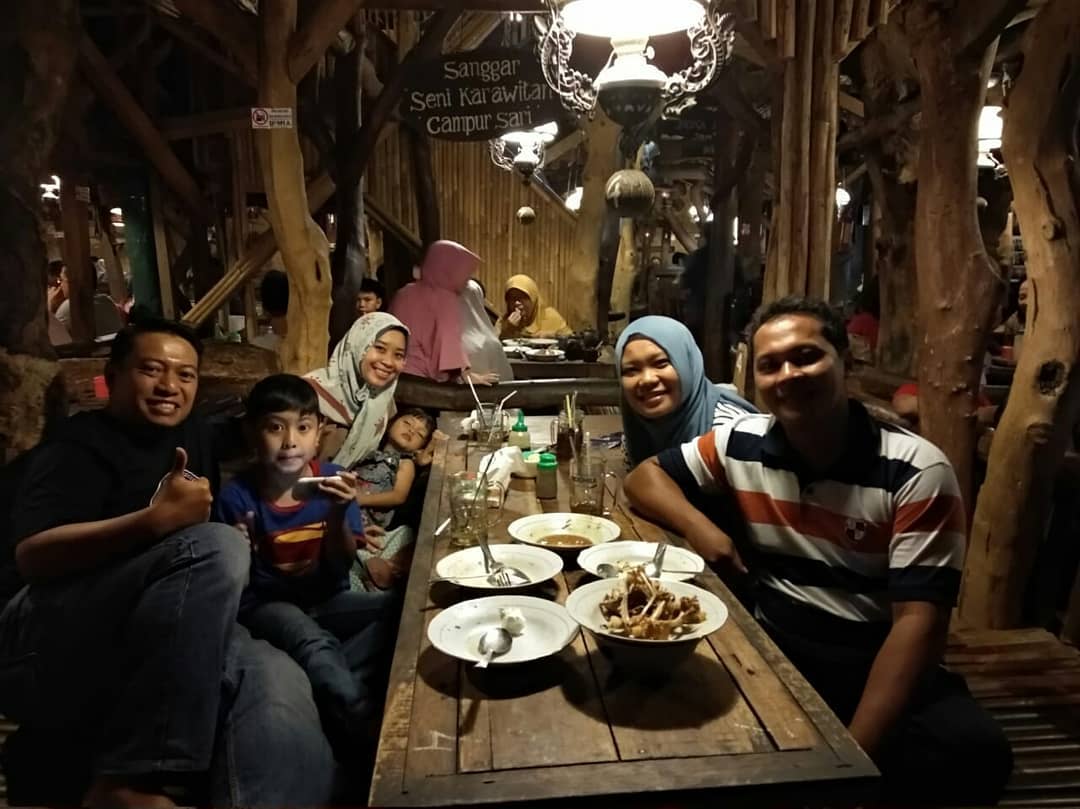 Daftar Harga Menu, Daftar Harga Minuman, Jalan Menuju Lokasi, Fasilitas, Menu Hidangan, Daya Tarik Warung Bakmi