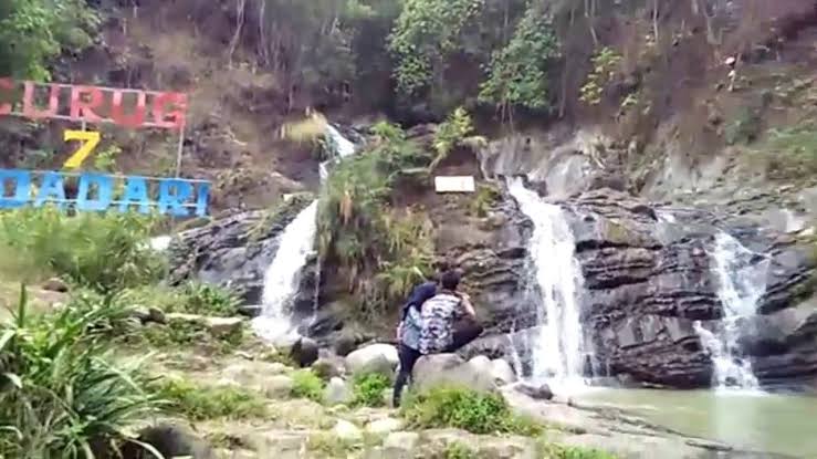 1. Umbul Sidomukti, 2. Candi Gedong Songo, 3. Taman Bunga Celosia, 4. Ayana Gedong Songo, 5. Plantera Fruit Paradise Ngebruk, 6. New Bandungan Indah Waterpark&amp;Family Resort, 7. Wisata Pasar Tradisional, 8. Susan Spa&amp;Resort, 9. Watu Gunung, 10. Curug 7 Bidadari