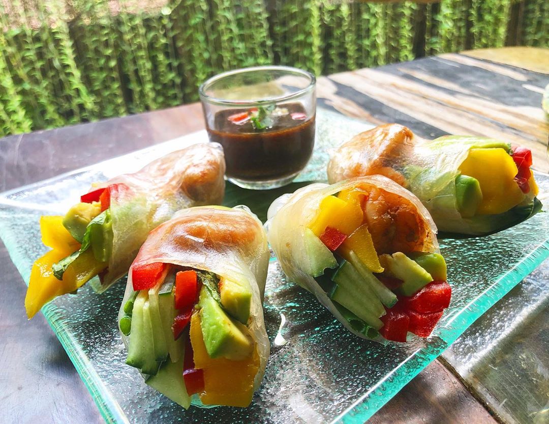 Jalan Menuju Lokasi, Menu Makanan , Sekitar Ubud, Clear Express, Direnovasi Karena Kebakaran, Sosial Media dan Lainnya, Direview Banyak Website 