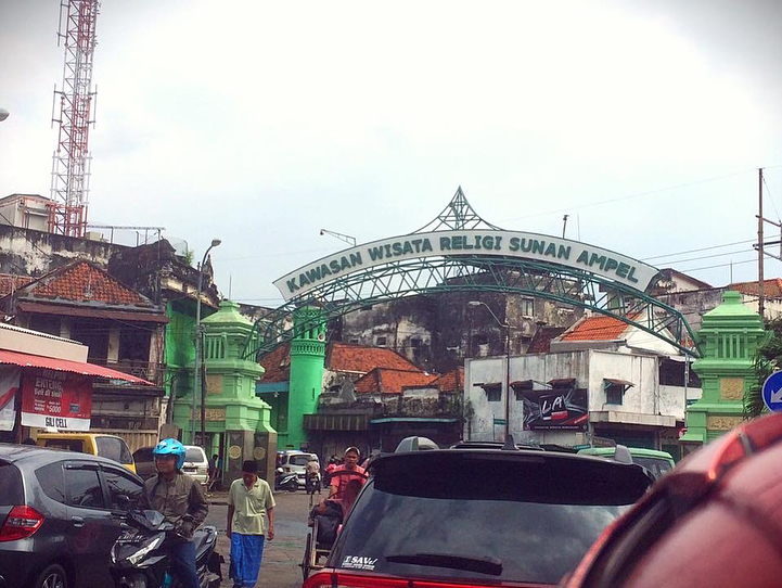 Perjalanan Religi , Petilasan Sunan Kalijaga, Istri Sunan Ampel , Hotel Dekat Lokasi , Kawasan Ampel Tempo Dulu, Sunan Giri Gresik