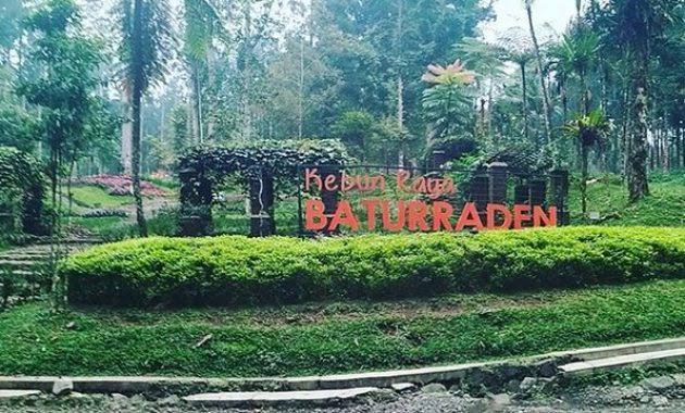 1. Taman Miniatur Dunia (Small World), 2. Alun-Alun Purwokerto, 3. Taman Rekreasi Andhang Pangrenan, 4. Taman Satria, 5. Taman Balai Kemambang, 6. Taman Bambu, 7. Botani Square (Kebun Raya Baturaden), 8. Taman Roger, 9. Taman Hexagone, 10. Taman Kitiran