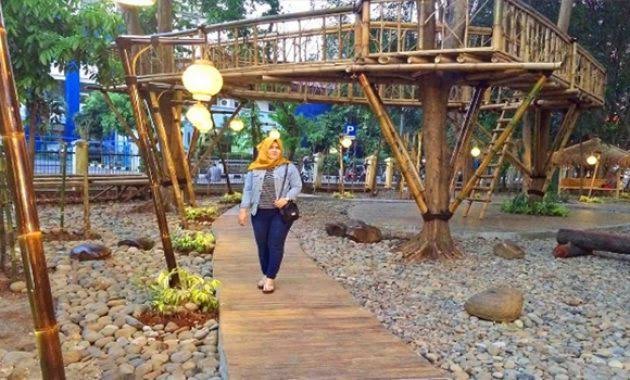 1. Hutan Kota 1, 2 &amp; 3 BSD, 2. Taman Gajah Tunggal, 3. Taman Potret Cikokol BSD, 4. Bamboo Park, 5. Bird Park, 6. Taman Buaya Tanjung Pasir, 7. Taman Tebing Koja, 8. Arumdalu Farm, 9. Eco Park Tangerang, 10. Taman Elektrik