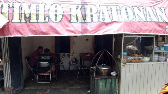 1. Warung Sastro, 2. RM. Kwali Ayam Kampung Jempol, 3. Maestro, 4. RM. Timlo Solo, 5. Timlo Solo Grand Mall, 6. Timlo Hartono Mall, 7. Depot Kratonan, 8. Warung Gado-gado “Mbak Yanti”, 9. Warung Bu Aning, 10. Warung Tiga Dara