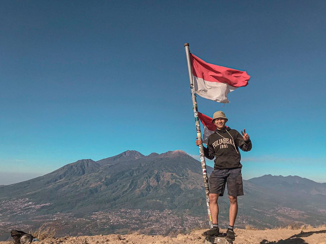 Harga Tiket Masuk, Rute Pendakian , Transportasi Ke Basecamp, Sekilas Gunung , Pesona Penanggungan