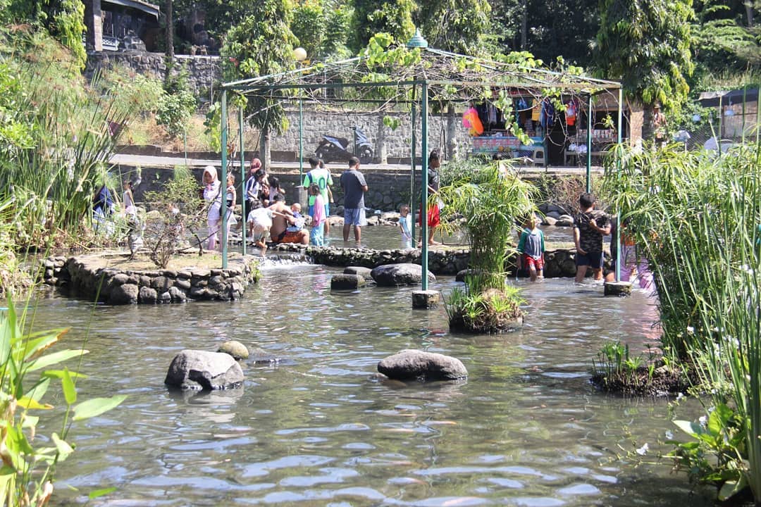 Harga Tiket Masuk, Jalan Menuju Lokasi, Fasilitas, Pesona Umbul Tlatar