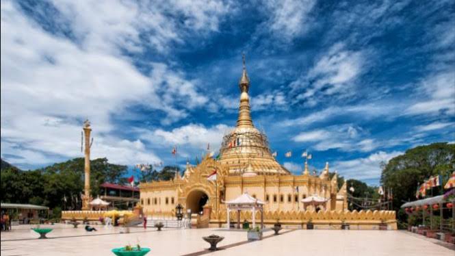 1. Taman Labirin Simalem Resort, 2. Taman Cadika Pramuka, 3. Taman Alam Lumbini, 4. Taman Benteng Lions Club, 5. Taman Penangkaran Rusa Kampus USU, 6. Taman Ahmad Yani, 7. T Garden, 8. The Le Hu Garden, 9. Avros Park  Education, 10. Taman Teladan