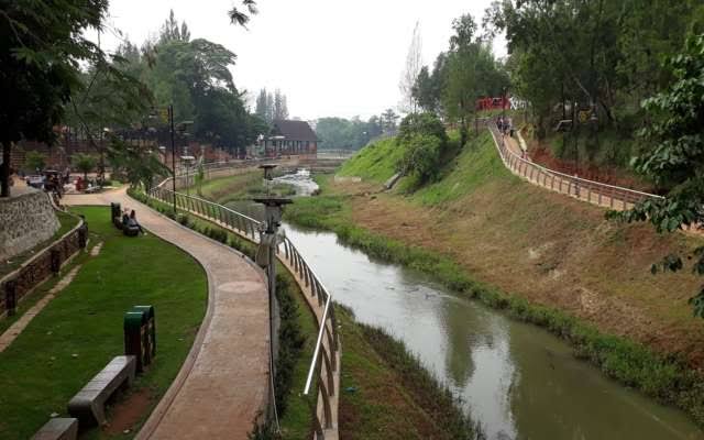 1. Taman Kota 1 BSD, 2. Taman Kota 2 BSD, 3. Taman Kota 3 BSD, 4. Scientia Square Park, 5. Taman Tebing Koja, 6. Froggy Castle, 7. Taman Perdamaian BSD, 8. Sakura Park Aeon Mall, 9. Taman Gajah Tunggal, 10. Branchsto Equestrian Park