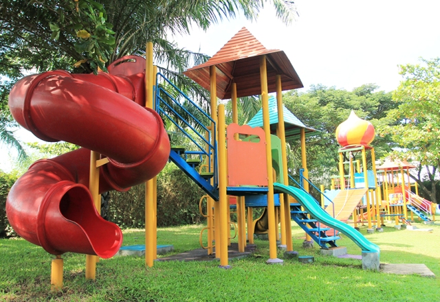 Selayang Pandang, Rute Menuju Lokasi, Menikmati Keceriaan, Harga Tiket Masuk, Tips Berkunjung
