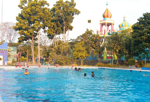 Selayang Pandang, Rute Menuju Lokasi, Menikmati Keceriaan, Harga Tiket Masuk, Tips Berkunjung