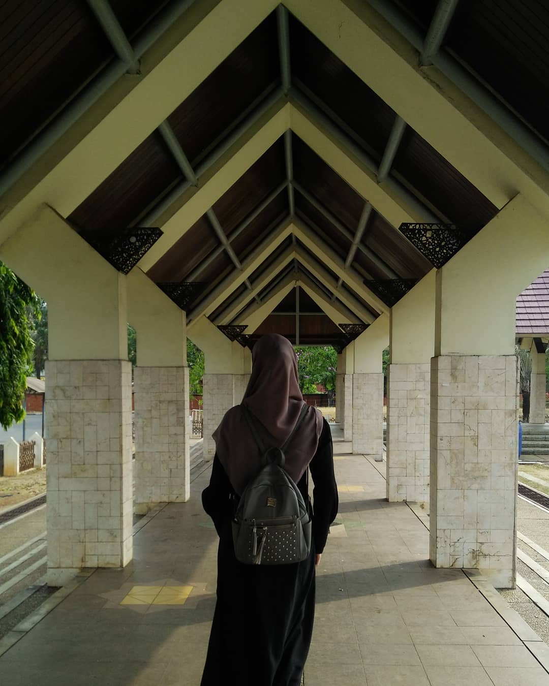 Tiket Masuk, Harga Sewa 2025, Jalan Menuju Lokasi, Fasilitas, Sekilas Masjid At-Tin, Daya Tarik 