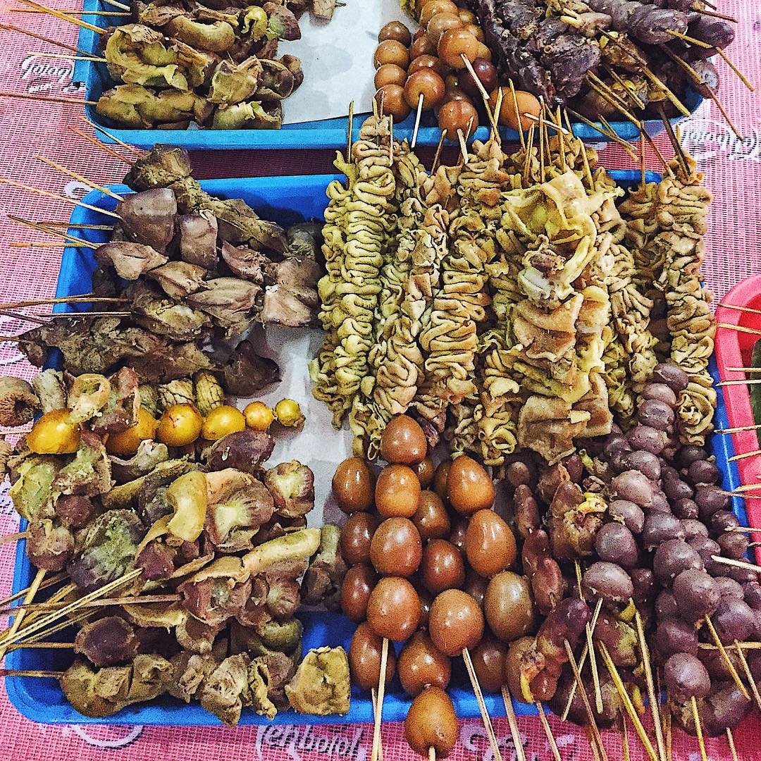 Daftar Harga Menu, Daftar Harga Minuman, Jalan Menuju Lokasi, Fasilitas, Keistimewaan Nasi Bu Wido