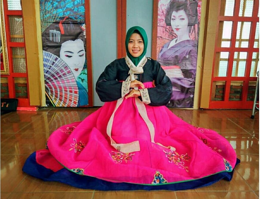 Harga Tiket Masuk, Jalan Menuju Lokasi, Fasilitas, Spot Foto Instagenic, Pesona Taman Sakura