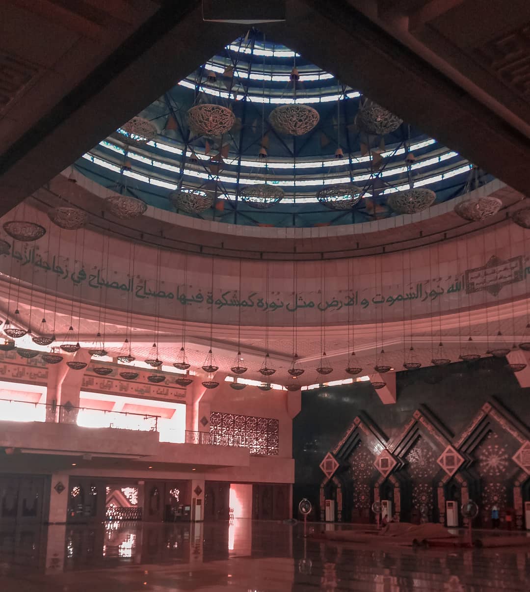 Tiket Masuk, Harga Sewa 2025, Jalan Menuju Lokasi, Fasilitas, Sekilas Masjid At-Tin, Daya Tarik 