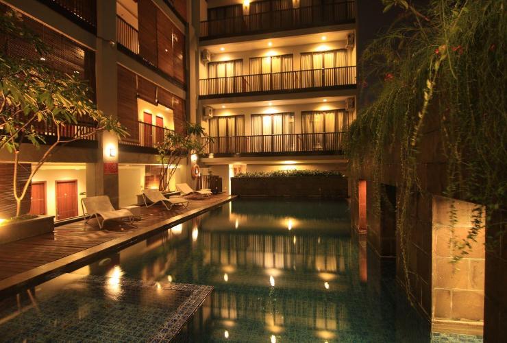 1. Grand Mulya, 2. Whiz Prime, 3. Lorin Hotel Sentul, 4. D’Anaya Hotel, 5. Jimmers Mountain