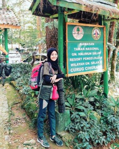 Harga Tiket Masuk, Jalan Menuju Lokasi, Fasilitas, Aktivitas di Curug Cihurang, Pesona Curug Cihurang