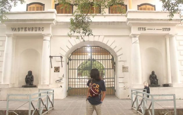 Harga Tiket Masuk, Jalan Menuju Lokasi, Fasilitas, Tentang Benteng Vastenburg, Ngapain Aja 