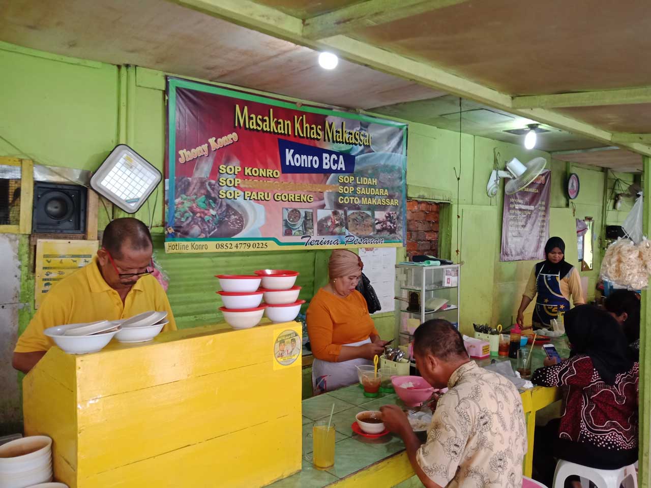 Daftar Harga Menu , Daftar Harga Minuman , Jalan Menuju Lokasi, Fasilitas, Paling Bestseller, 500 Mangkuk Sehari, Rekomendasi Para Food Bloger, Tips Tidak Antri Lama
